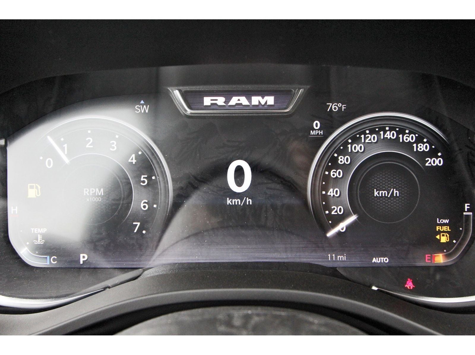 2026 RAM 1500 Big Horn/Lone Star Lone Star 4x4 Crew Cab 5'7" Box