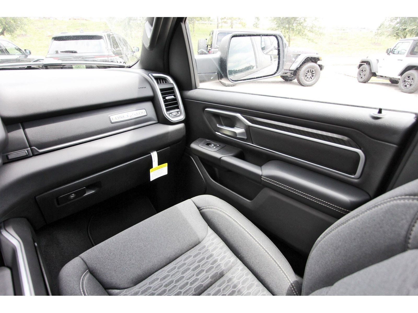 2026 RAM 1500 Big Horn/Lone Star Lone Star 4x4 Crew Cab 5'7" Box