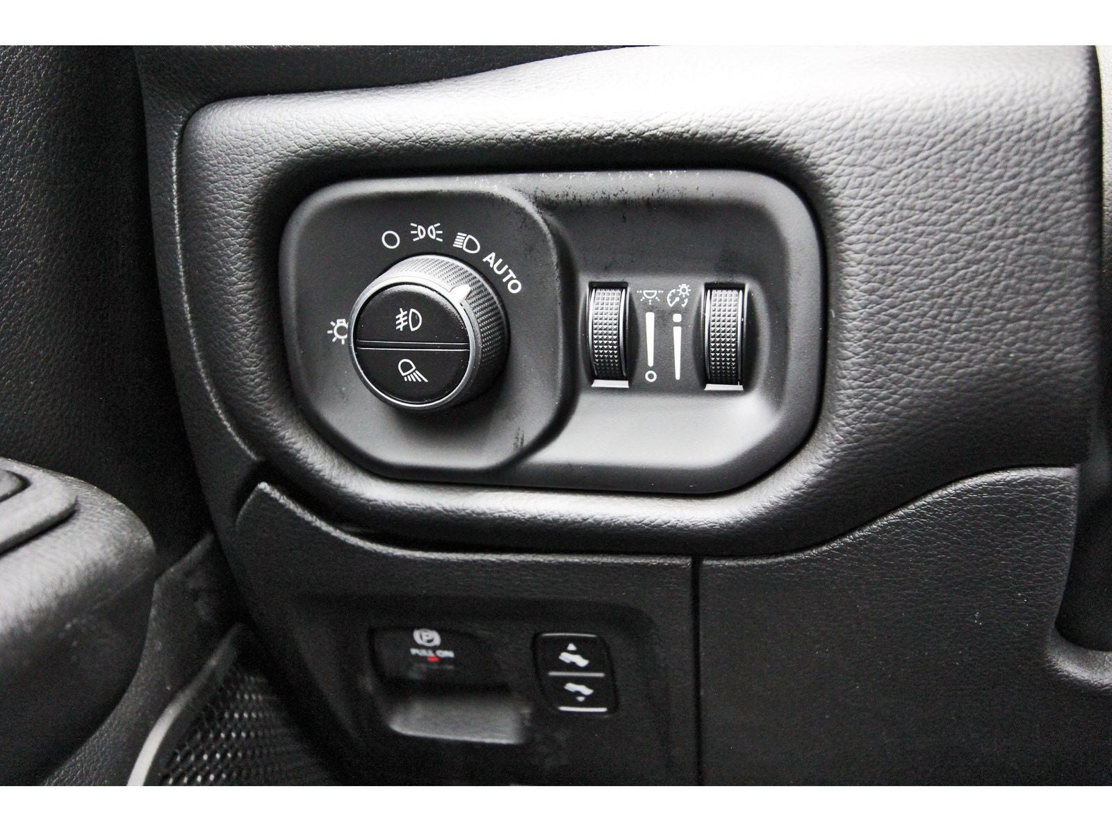 2026 RAM 1500 Big Horn/Lone Star Lone Star 4x4 Crew Cab 5'7" Box