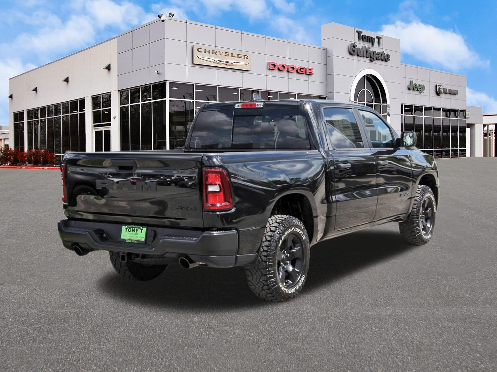2026 RAM 1500 Warlock 4x4 Crew Cab 5'7" Box