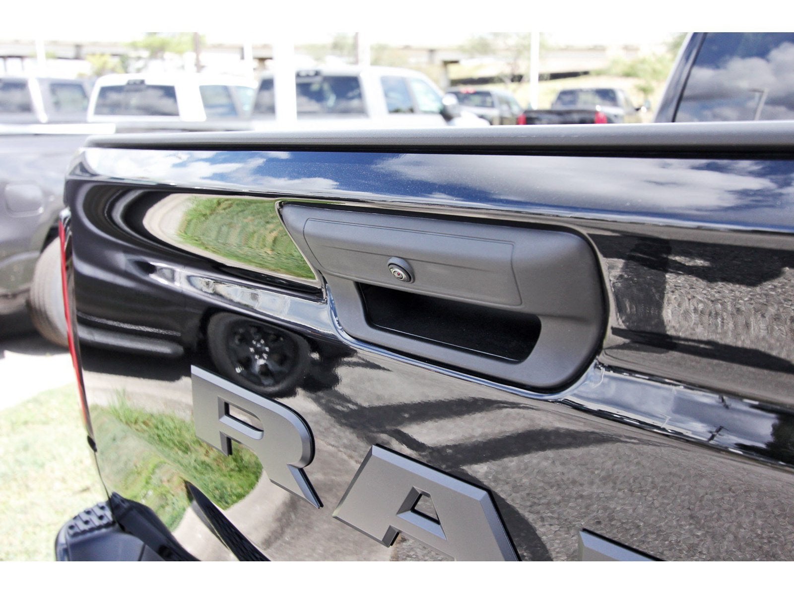 2026 RAM 1500 Warlock 4x4 Crew Cab 5'7" Box