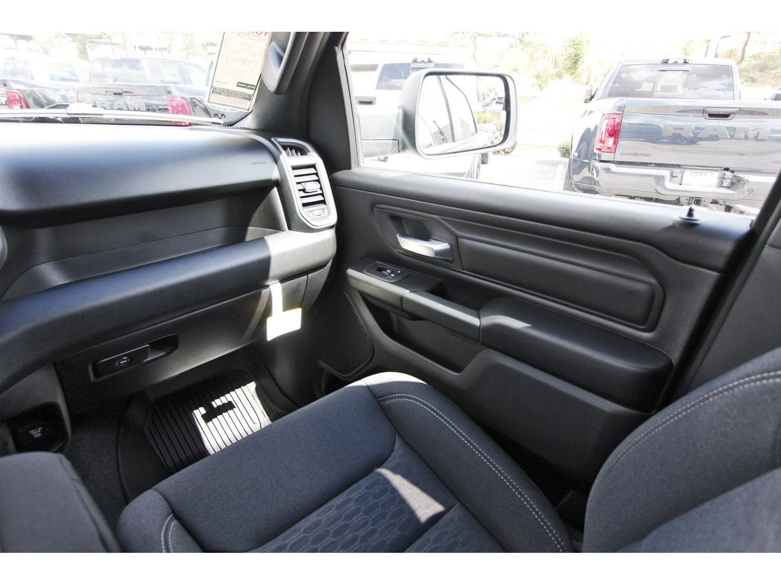 2026 RAM 1500 Warlock 4x4 Crew Cab 5'7" Box