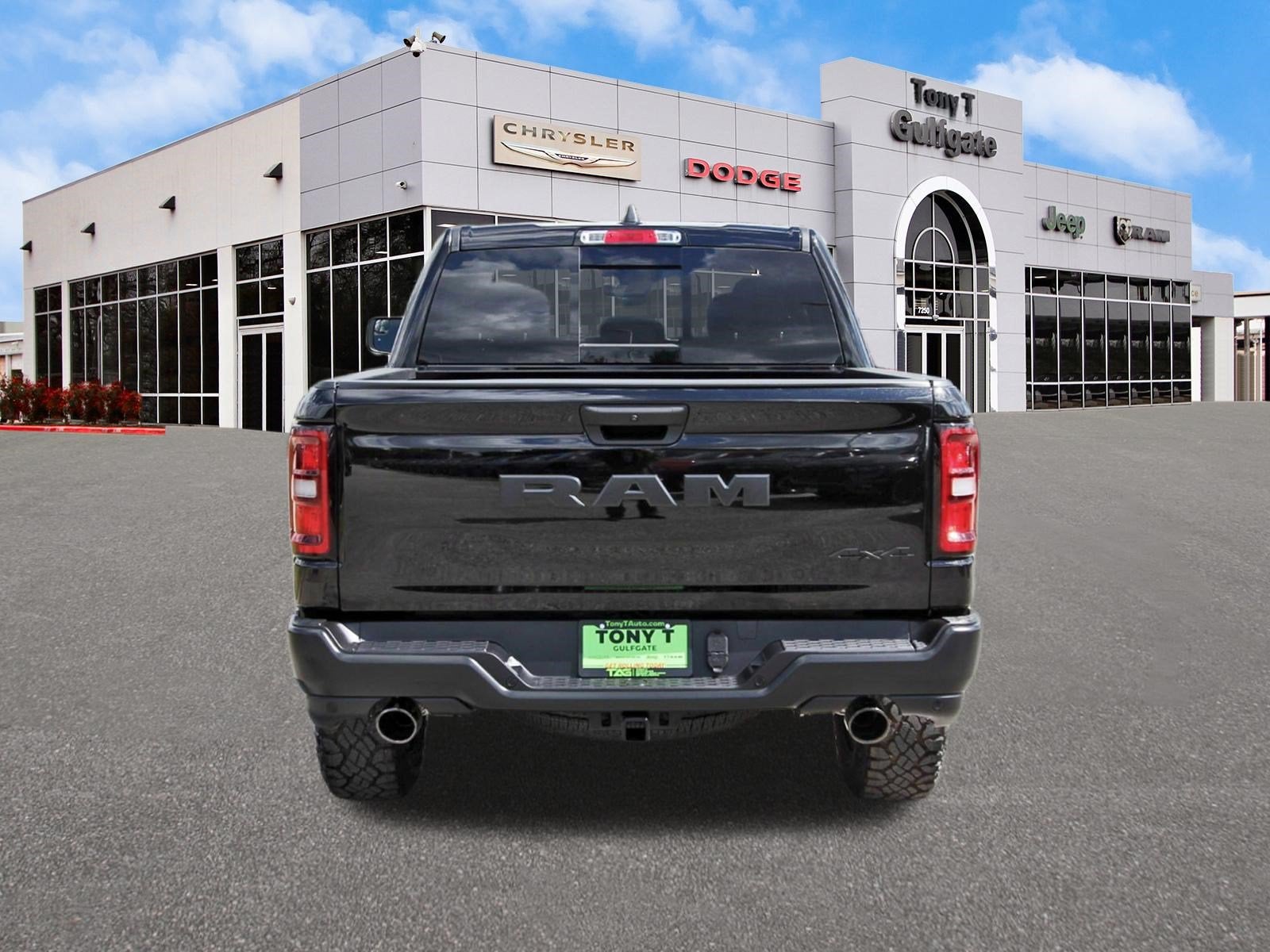 2026 RAM 1500 Warlock 4x4 Crew Cab 5'7" Box