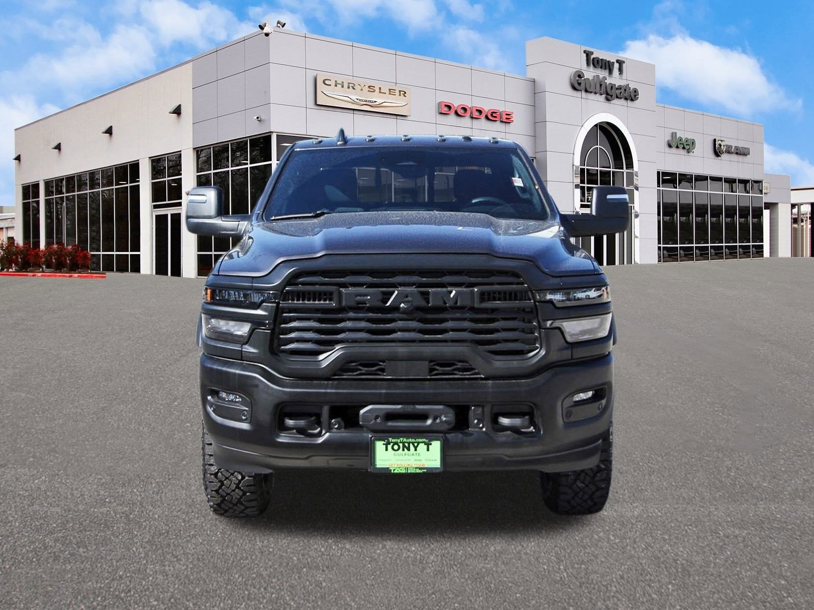 2026 RAM 2500 Tradesman 4x4 Crew Cab 6'4" Box