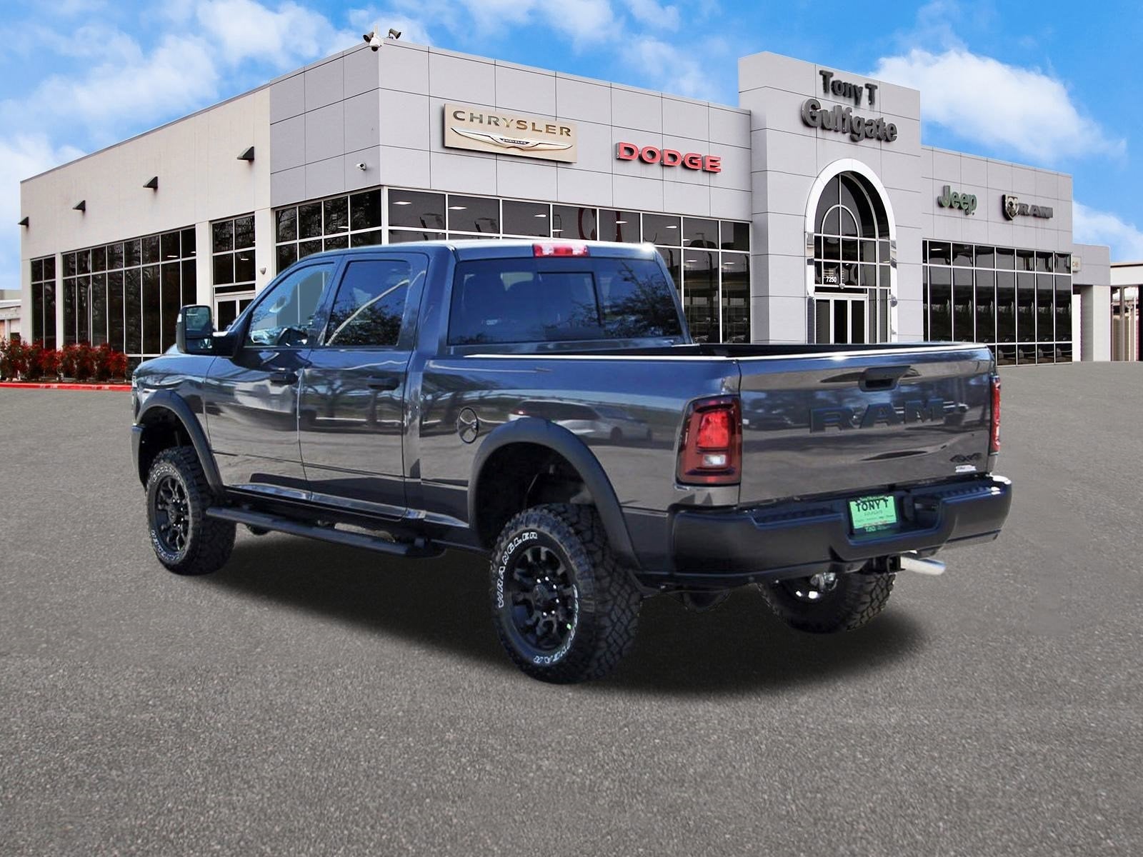 2026 RAM 2500 Tradesman 4x4 Crew Cab 6'4" Box