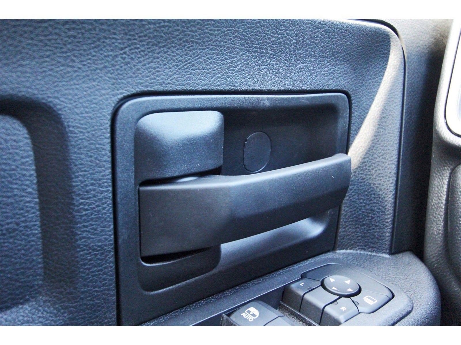 2026 RAM 2500 Tradesman 4x4 Crew Cab 6'4" Box