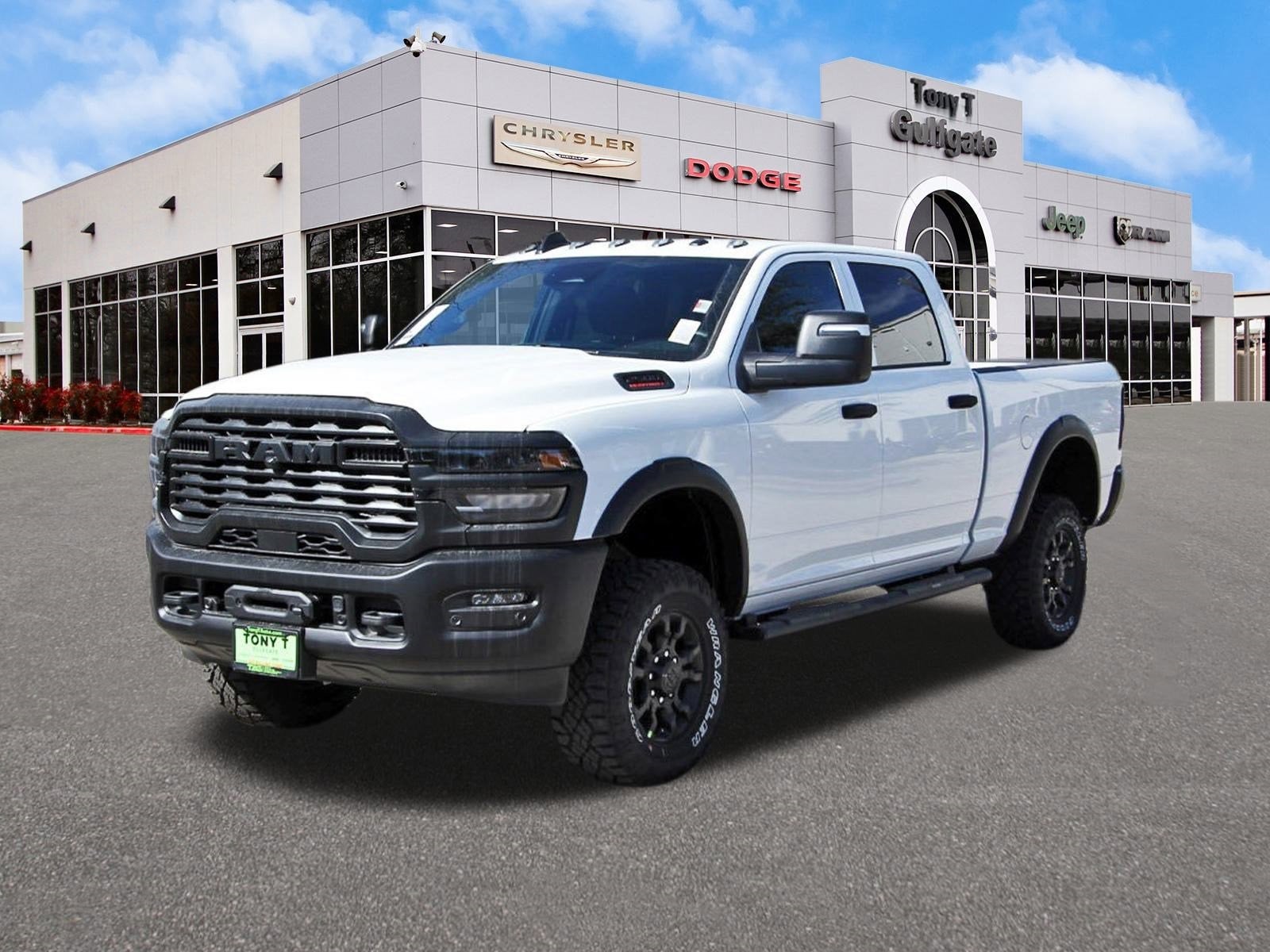 2026 RAM 2500 Tradesman 4x4 Crew Cab 6'4" Box