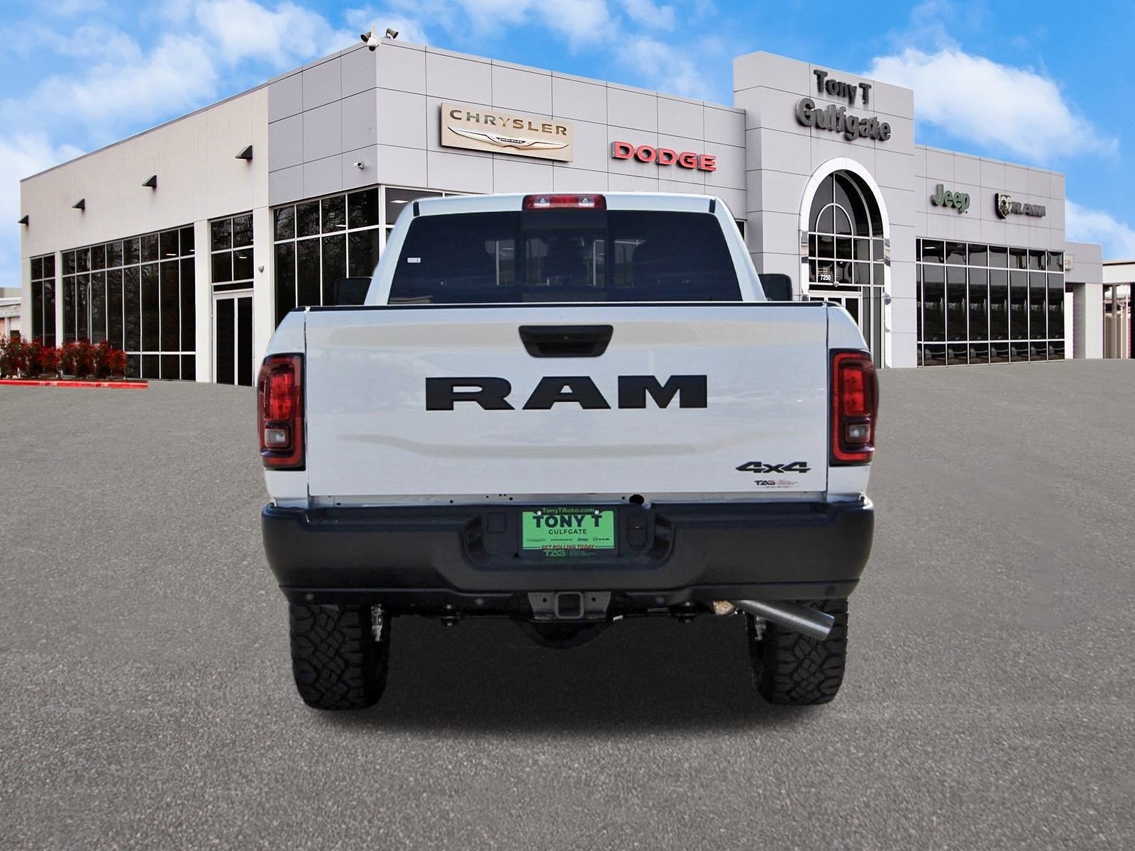 2026 RAM 2500 Tradesman 4x4 Crew Cab 6'4" Box