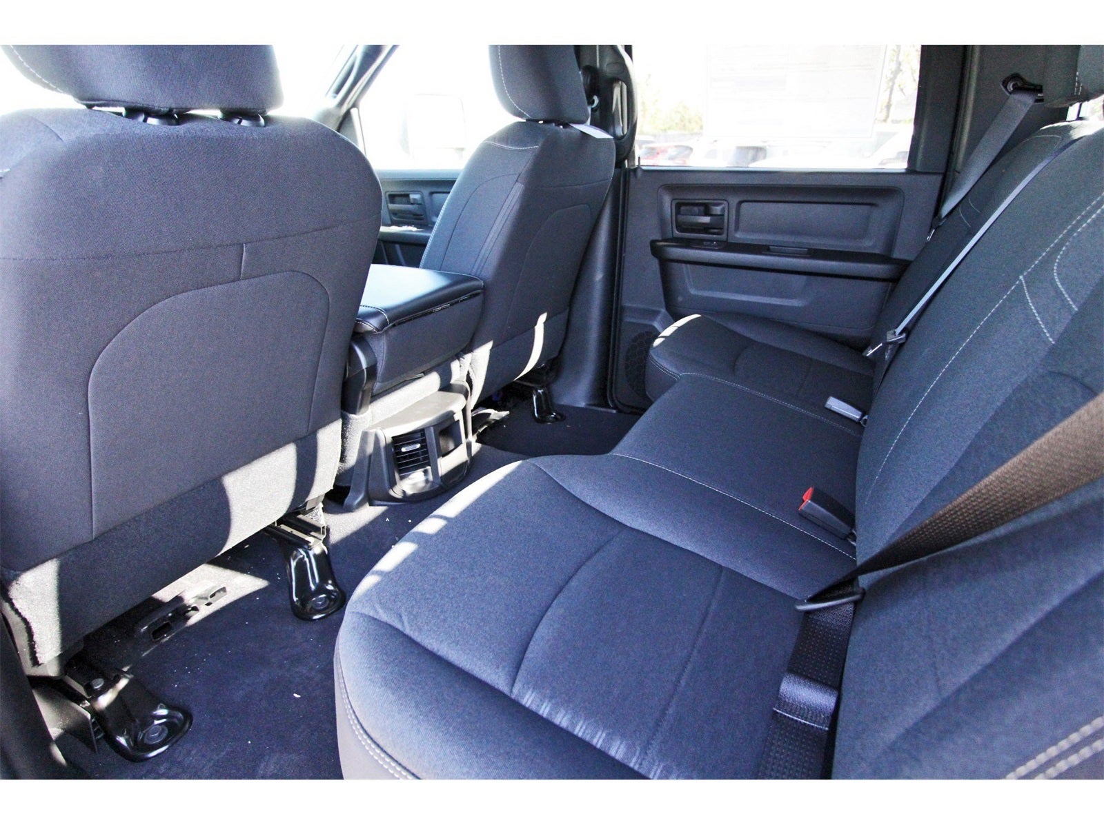 2026 RAM 2500 Tradesman 4x4 Crew Cab 6'4" Box