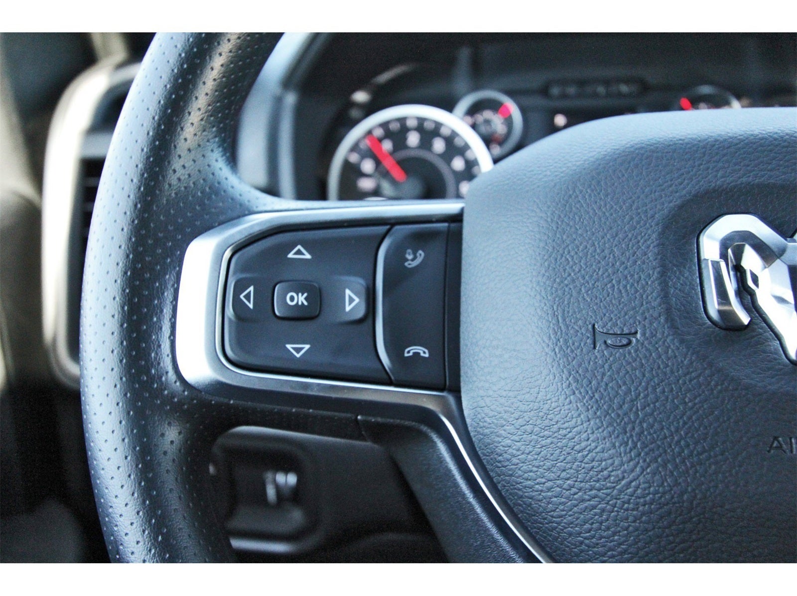 2026 RAM 2500 Tradesman 4x4 Crew Cab 6'4" Box