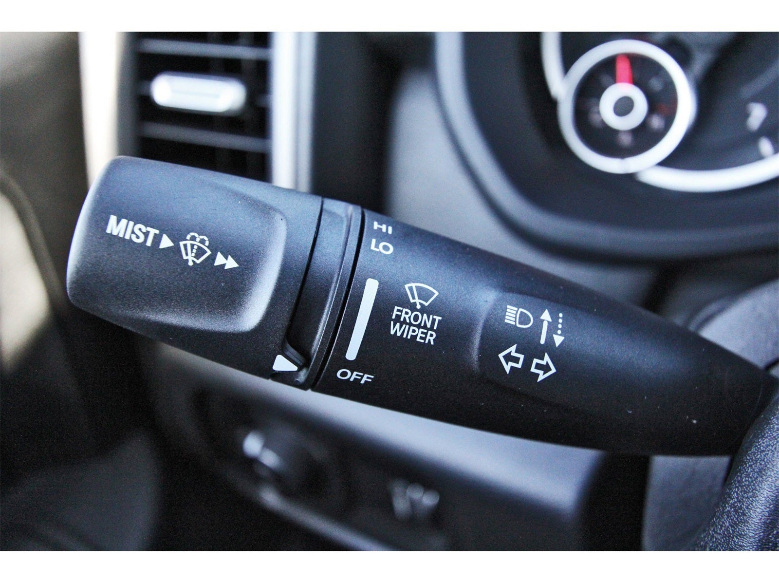 2026 RAM 2500 Tradesman 4x4 Crew Cab 6'4" Box