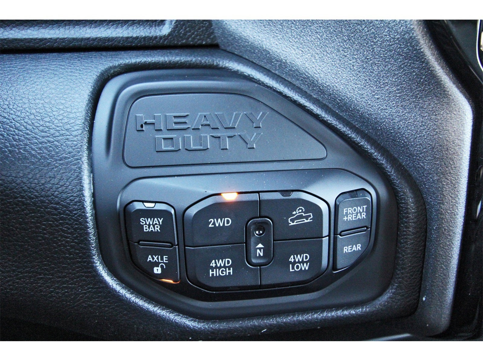 2026 RAM 2500 Tradesman 4x4 Crew Cab 6'4" Box