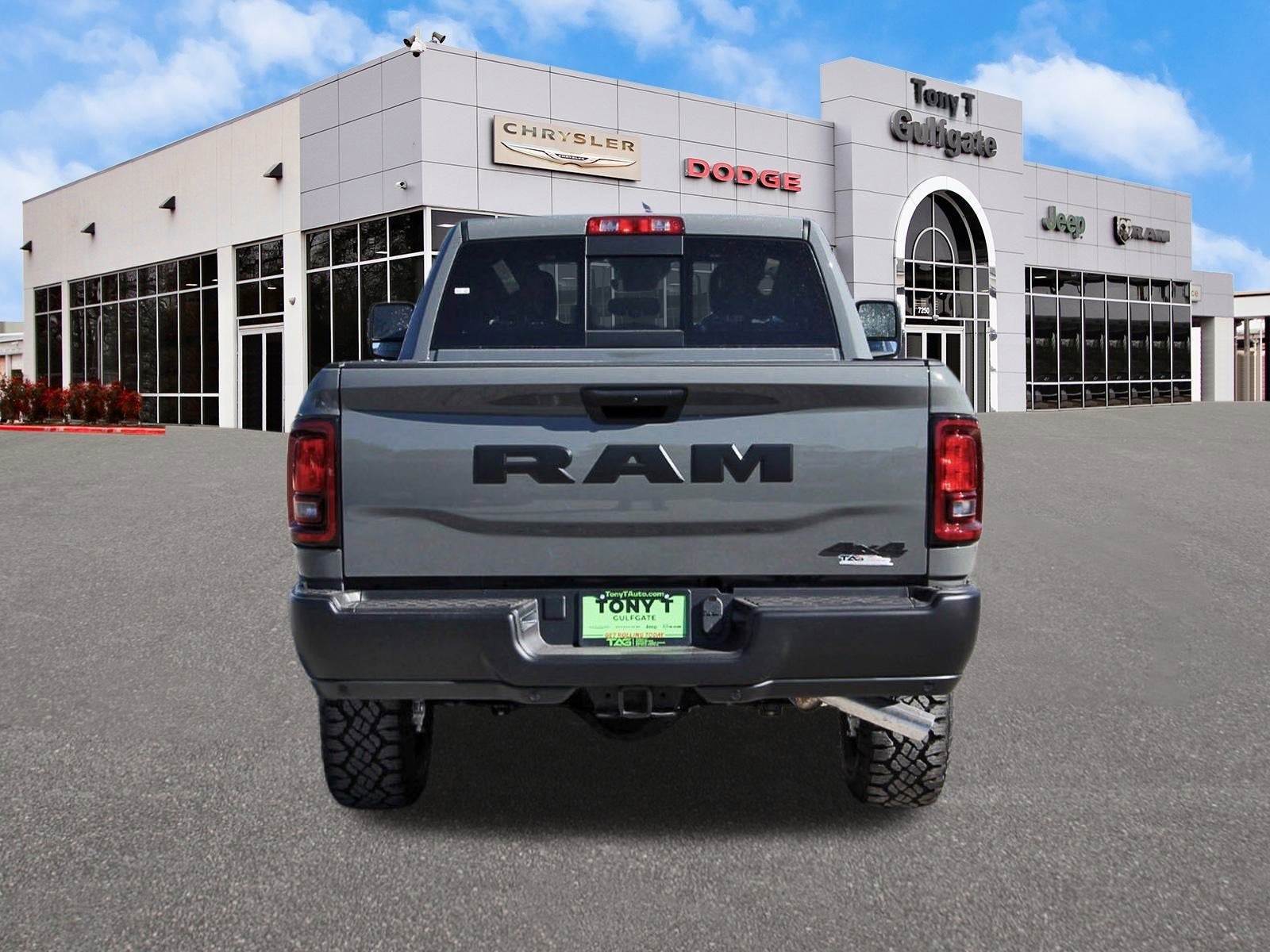 2026 RAM 2500 Tradesman 4x4 Crew Cab 6'4" Box