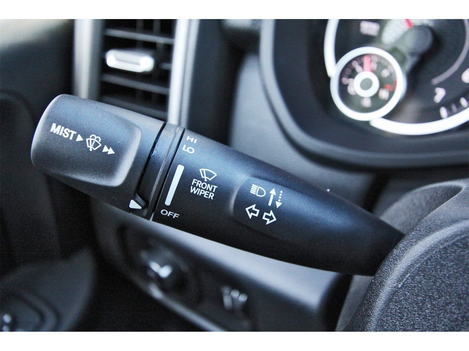 2026 RAM 2500 Tradesman 4x4 Crew Cab 6'4" Box