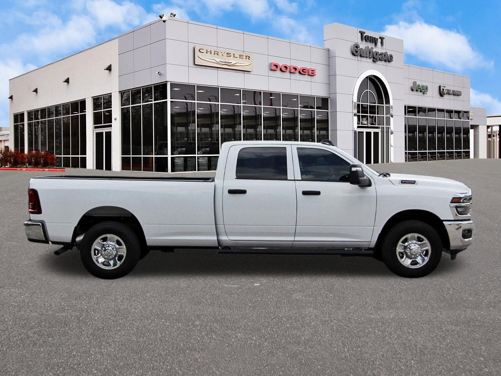 2026 RAM 2500 Tradesman 4x2 Crew Cab 8' Box