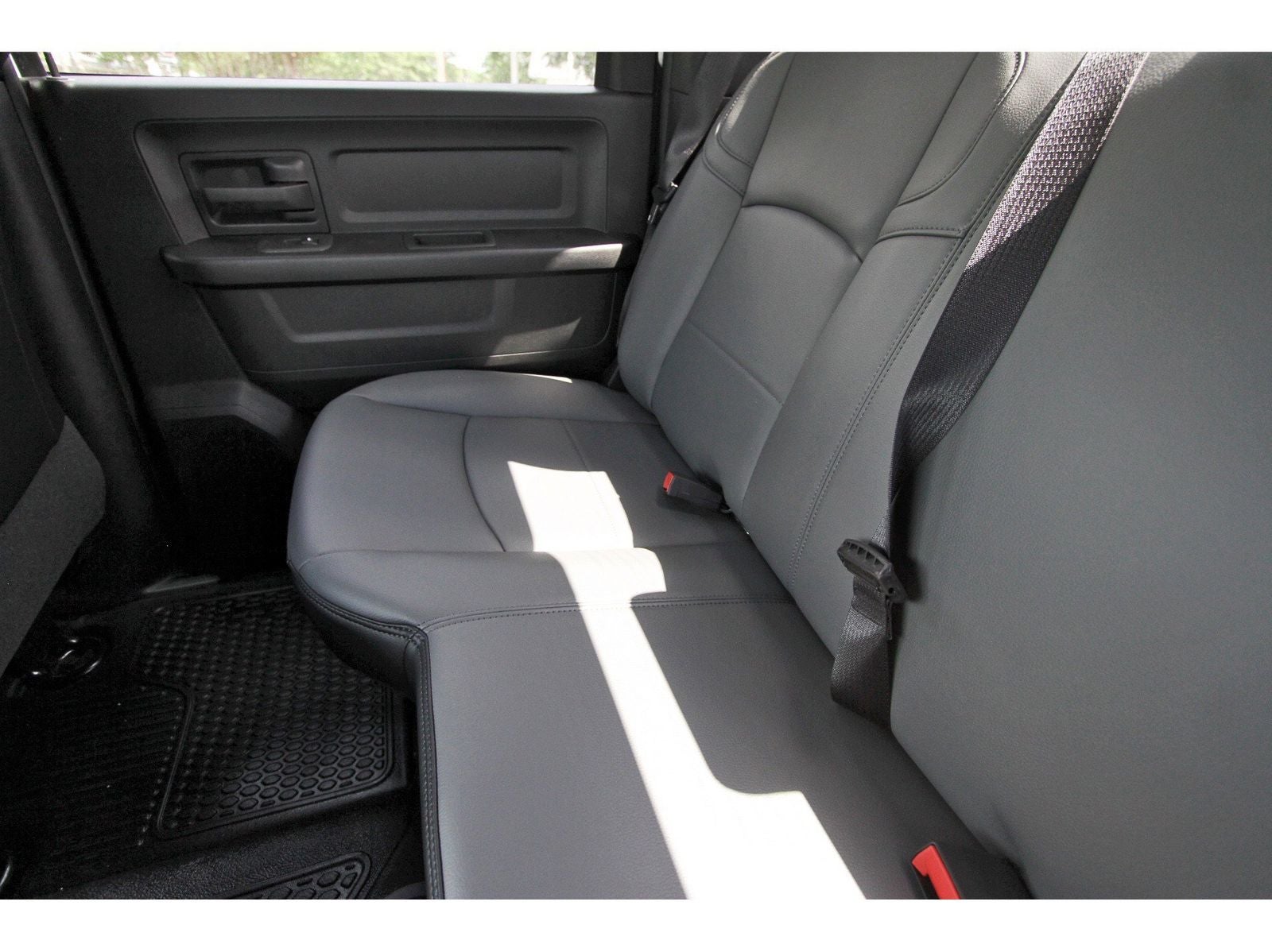 2026 RAM 2500 Tradesman 4x4 Crew Cab 6'4" Box