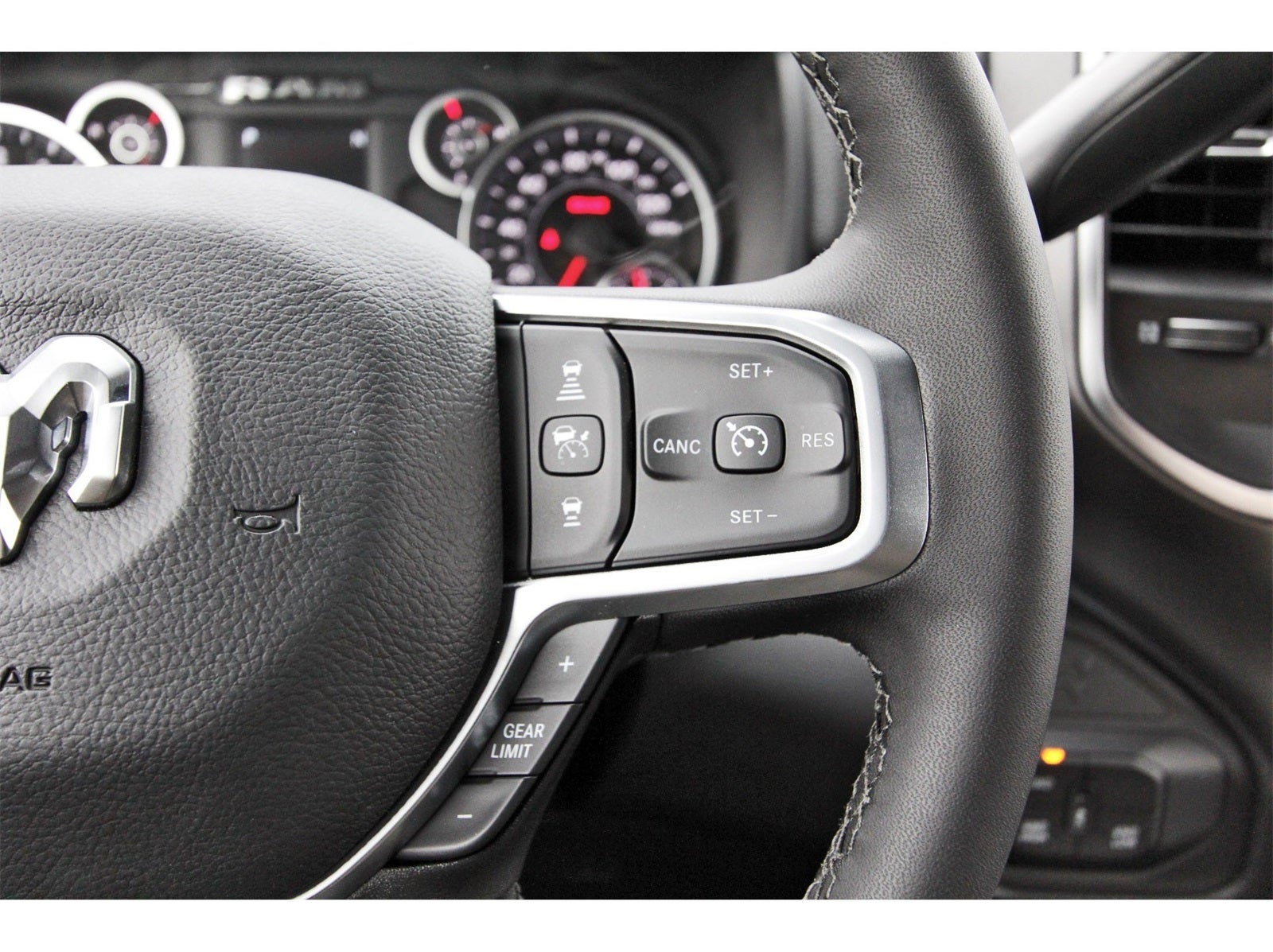 2026 RAM 2500 Big Horn Lone Star 4x4 Crew Cab 6'4" Box