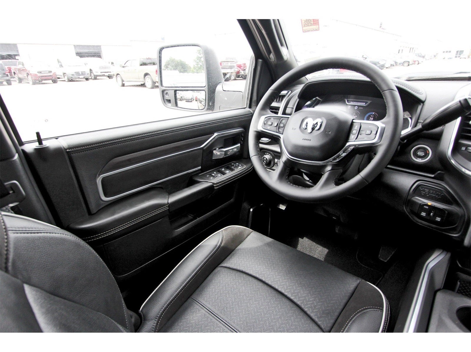 2025 RAM 2500 Laramie 4x4 Crew Cab 6'4" Box