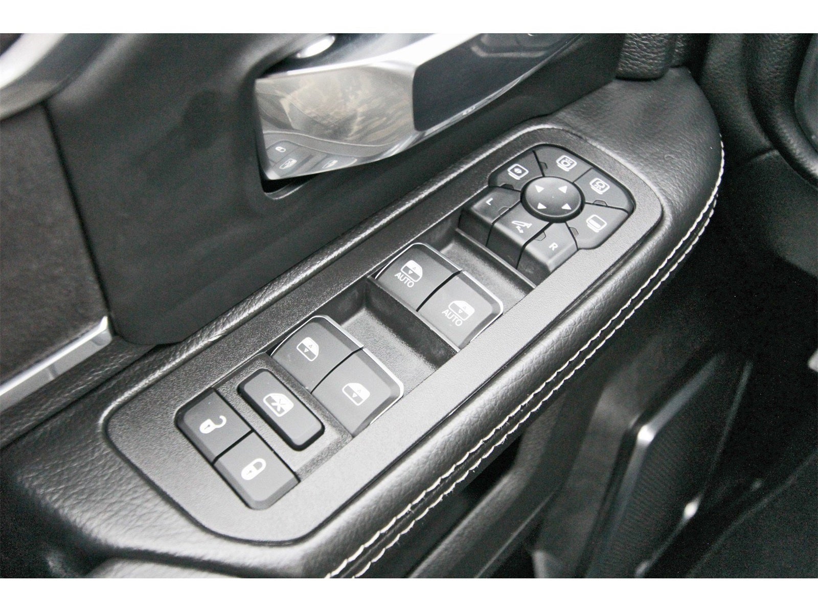 2025 RAM 2500 Laramie 4x4 Crew Cab 6'4" Box