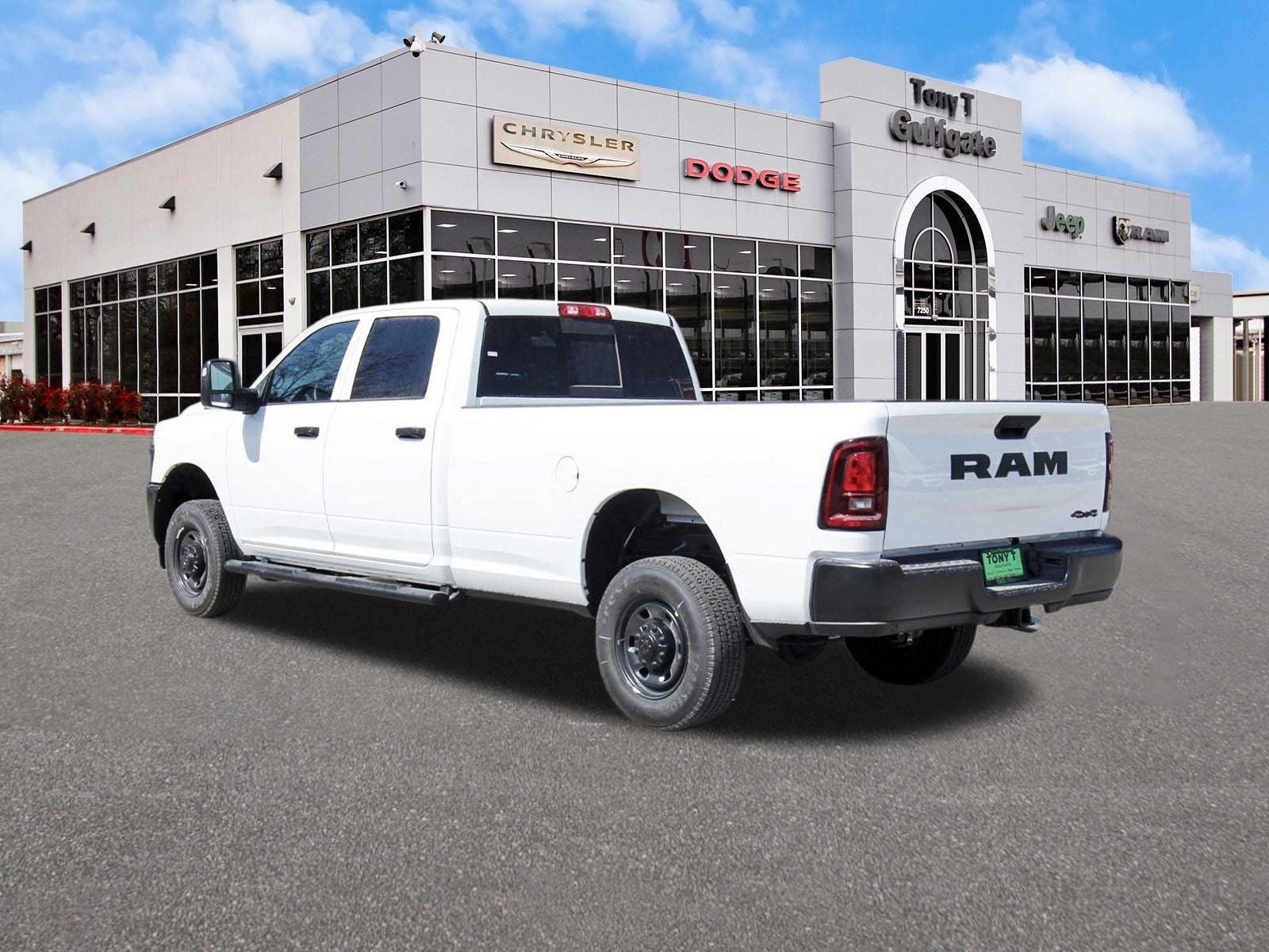 2026 RAM 2500 Tradesman 4x4 Crew Cab 8' Box