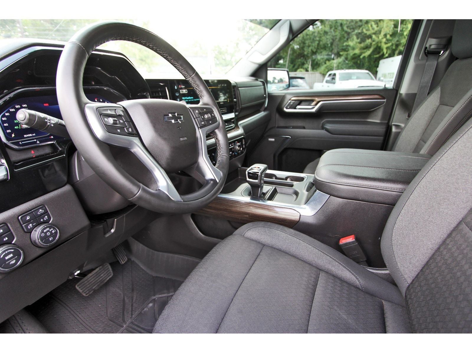 2025 Chevrolet Silverado 1500 LT Trail Boss