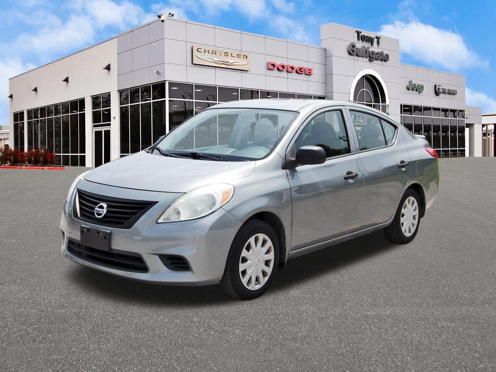 2014 Nissan Versa 1.6 S Plus