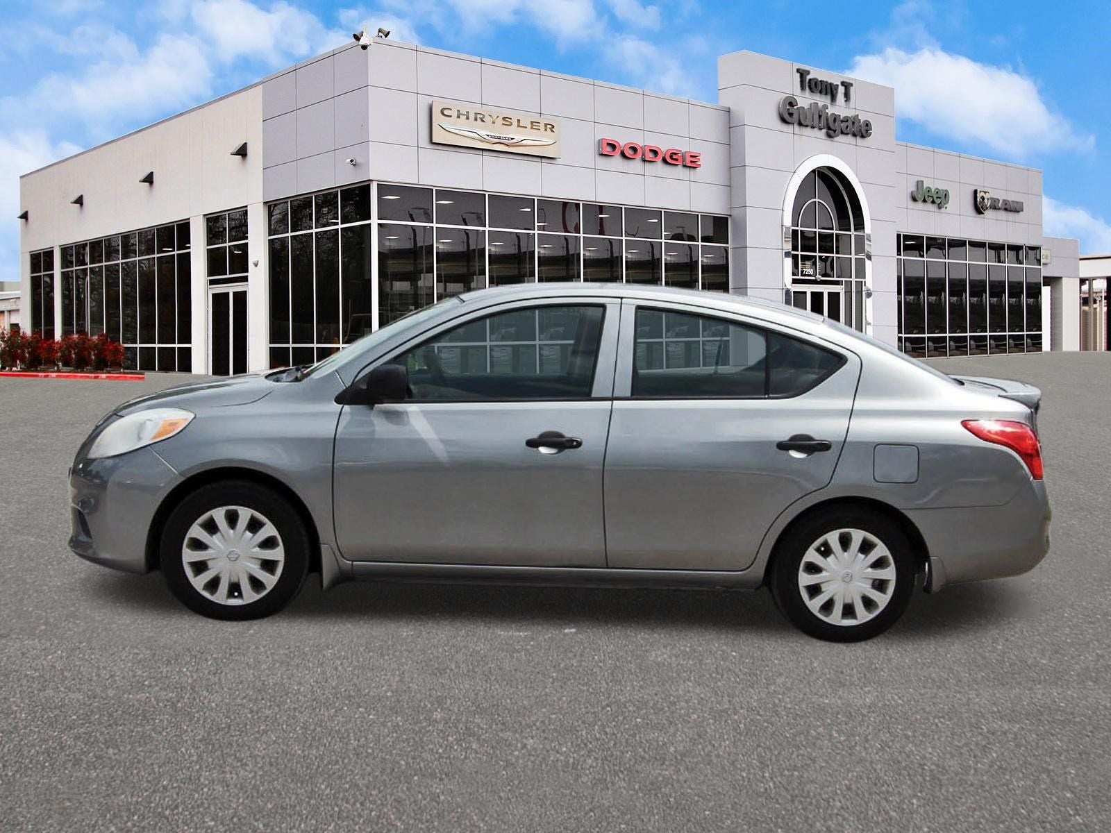 2014 Nissan Versa 1.6 S Plus