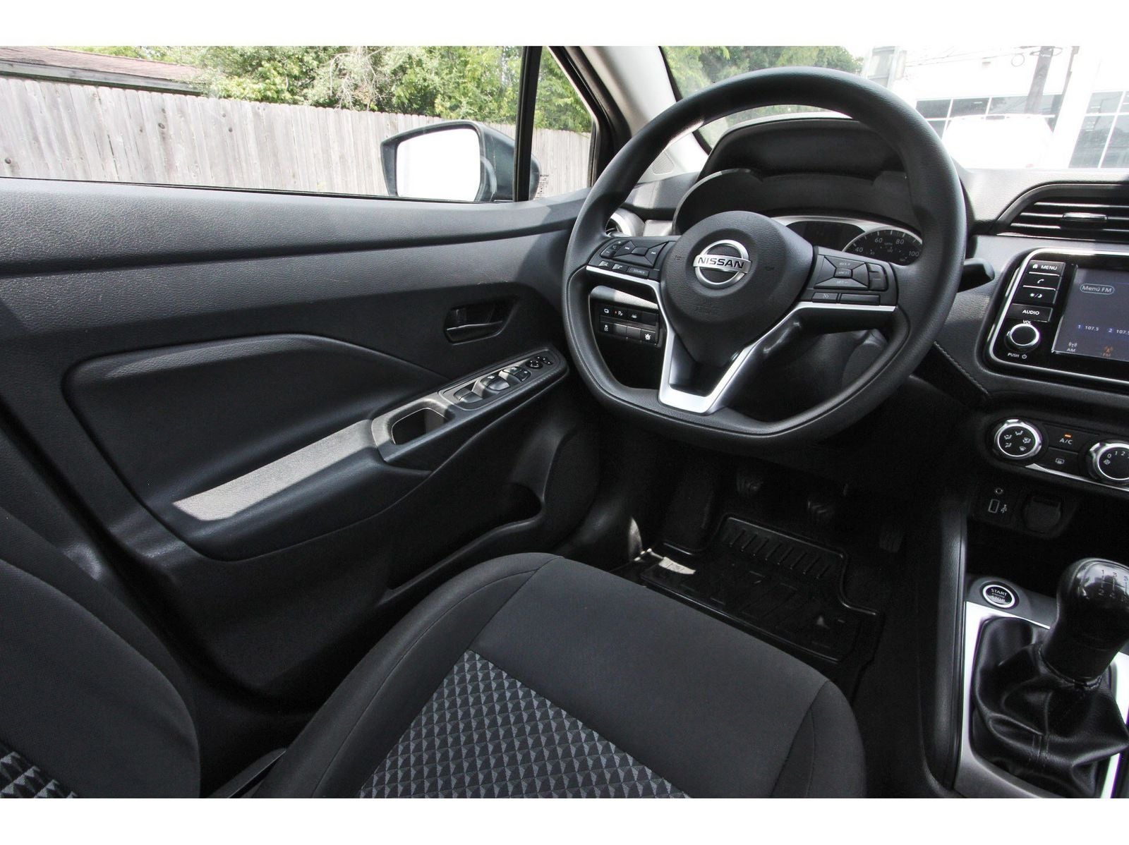 2021 Nissan Versa 1.6 S