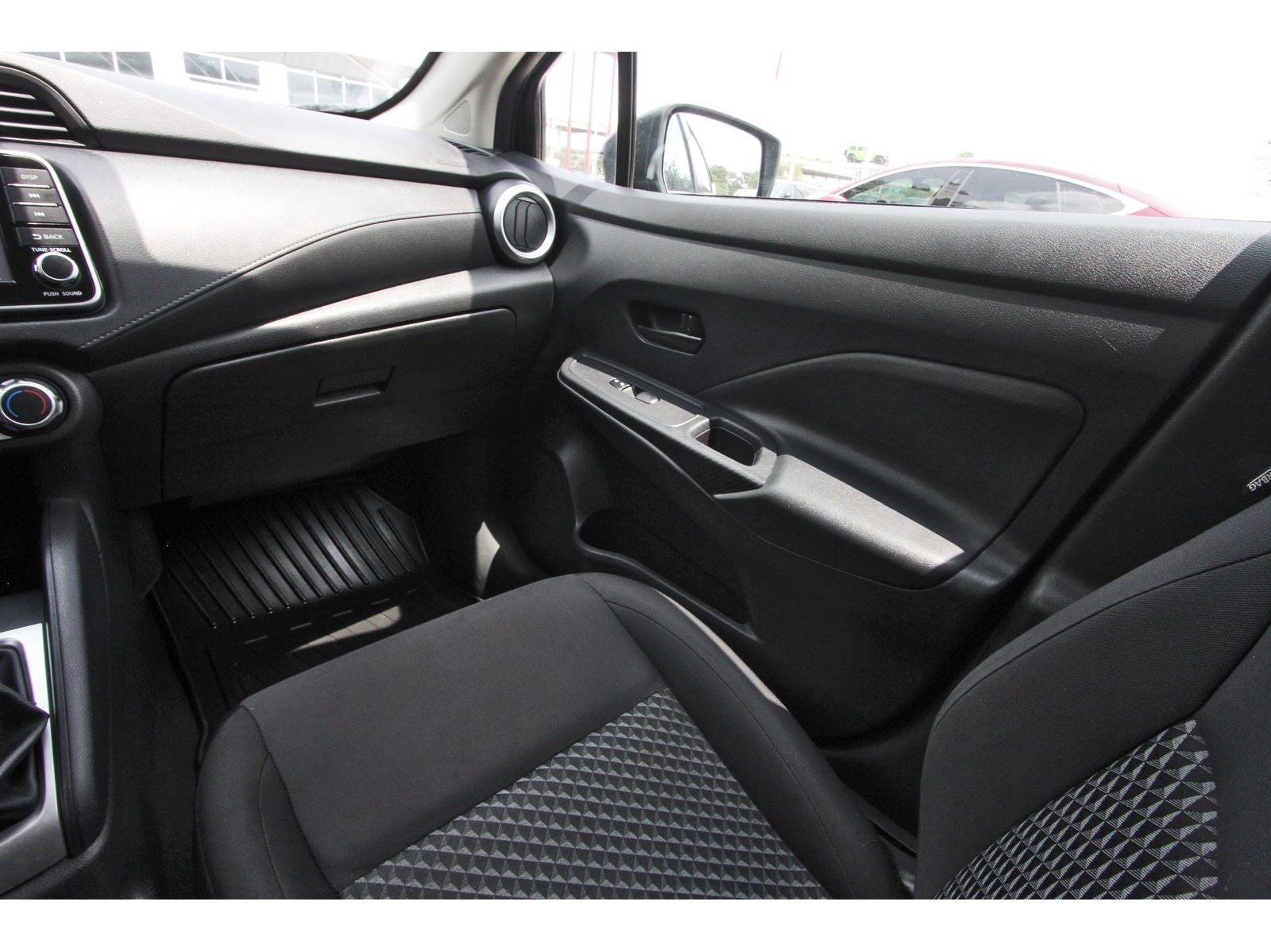 2021 Nissan Versa 1.6 S