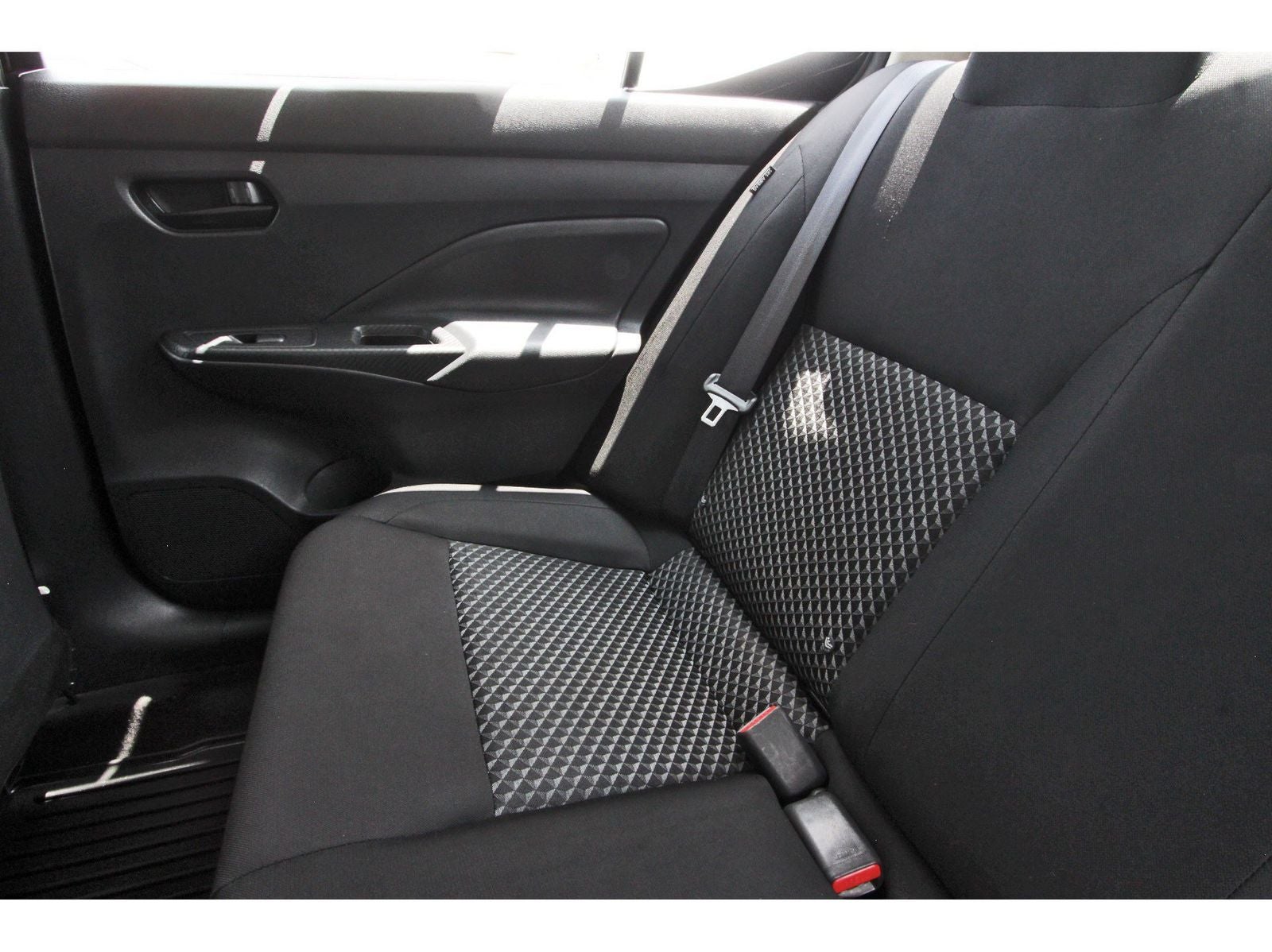 2021 Nissan Versa 1.6 S