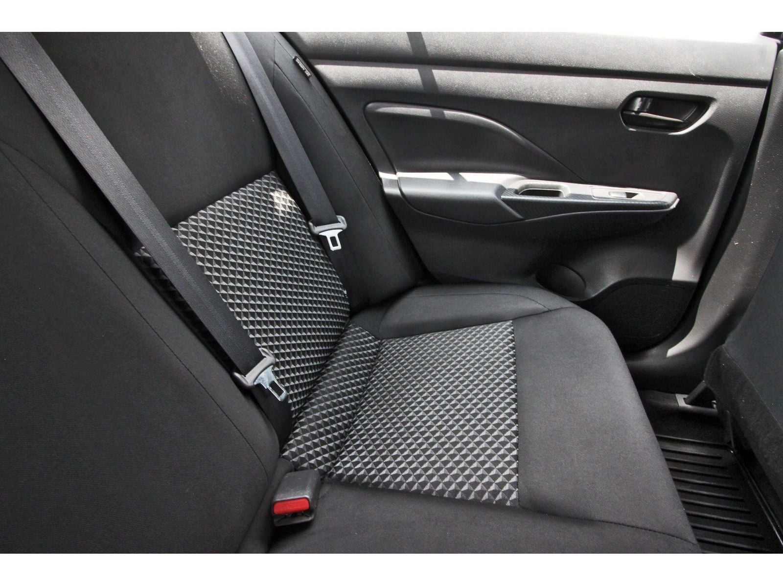 2021 Nissan Versa 1.6 S