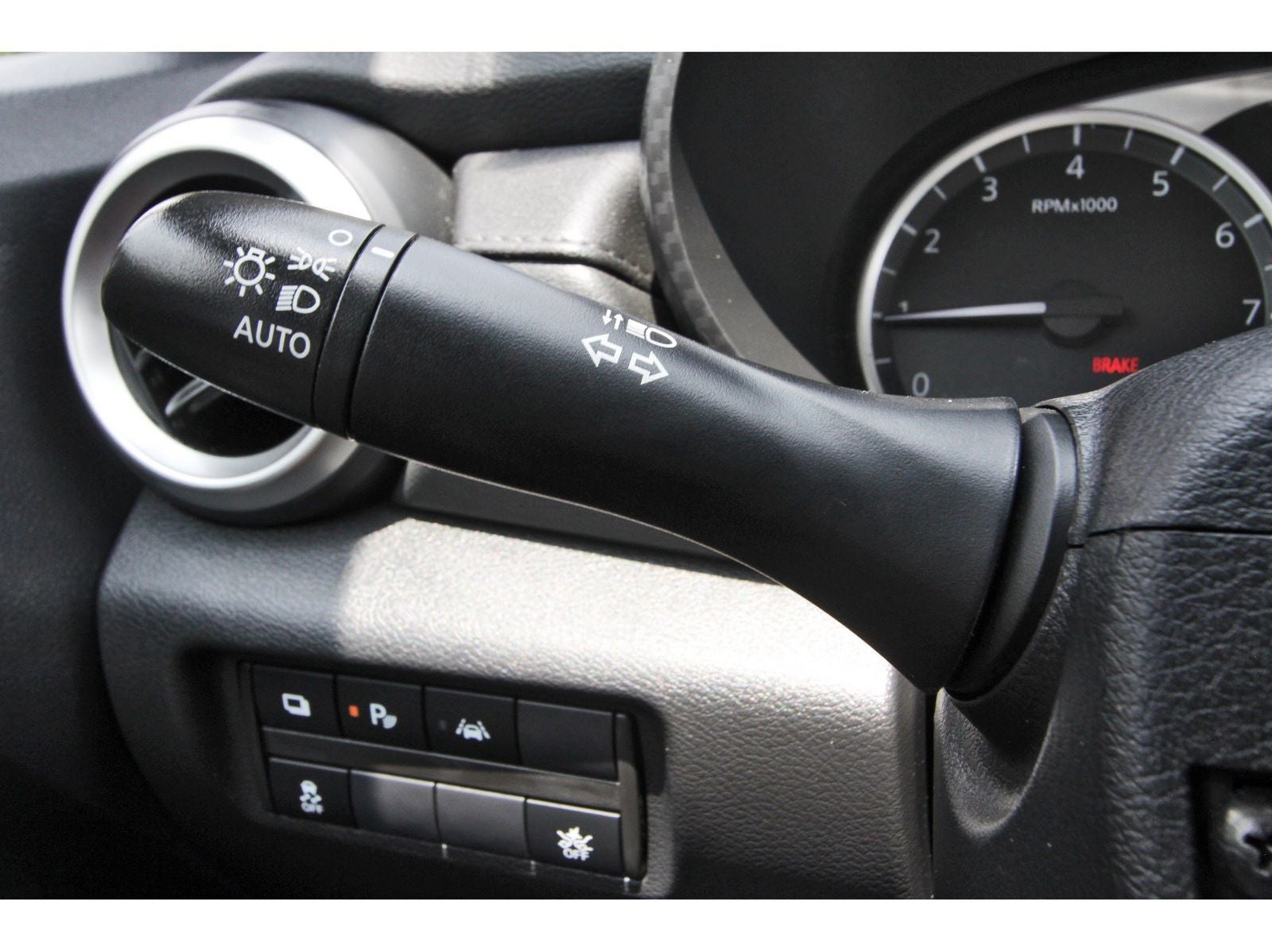 2021 Nissan Versa 1.6 S