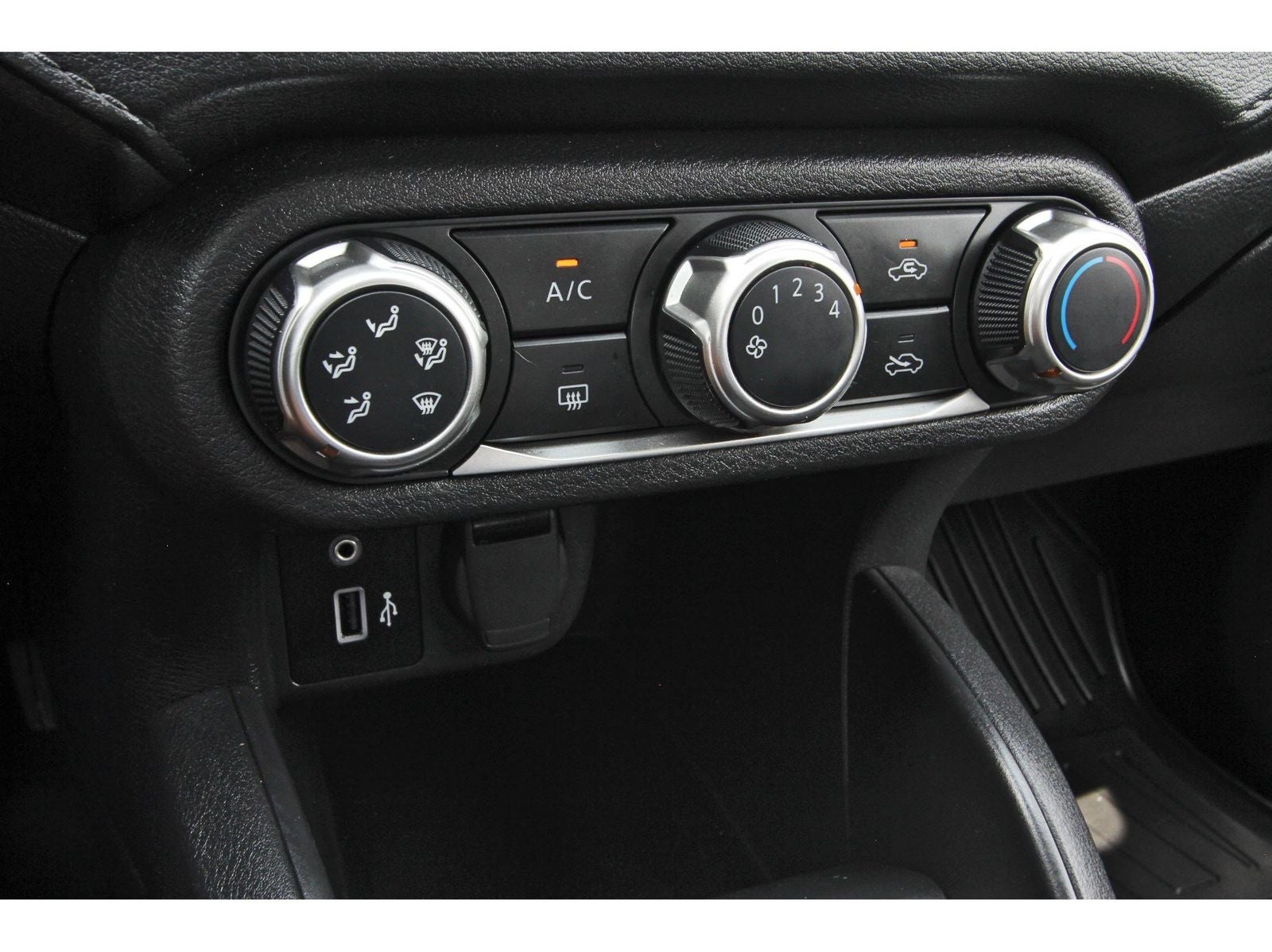 2021 Nissan Versa 1.6 S