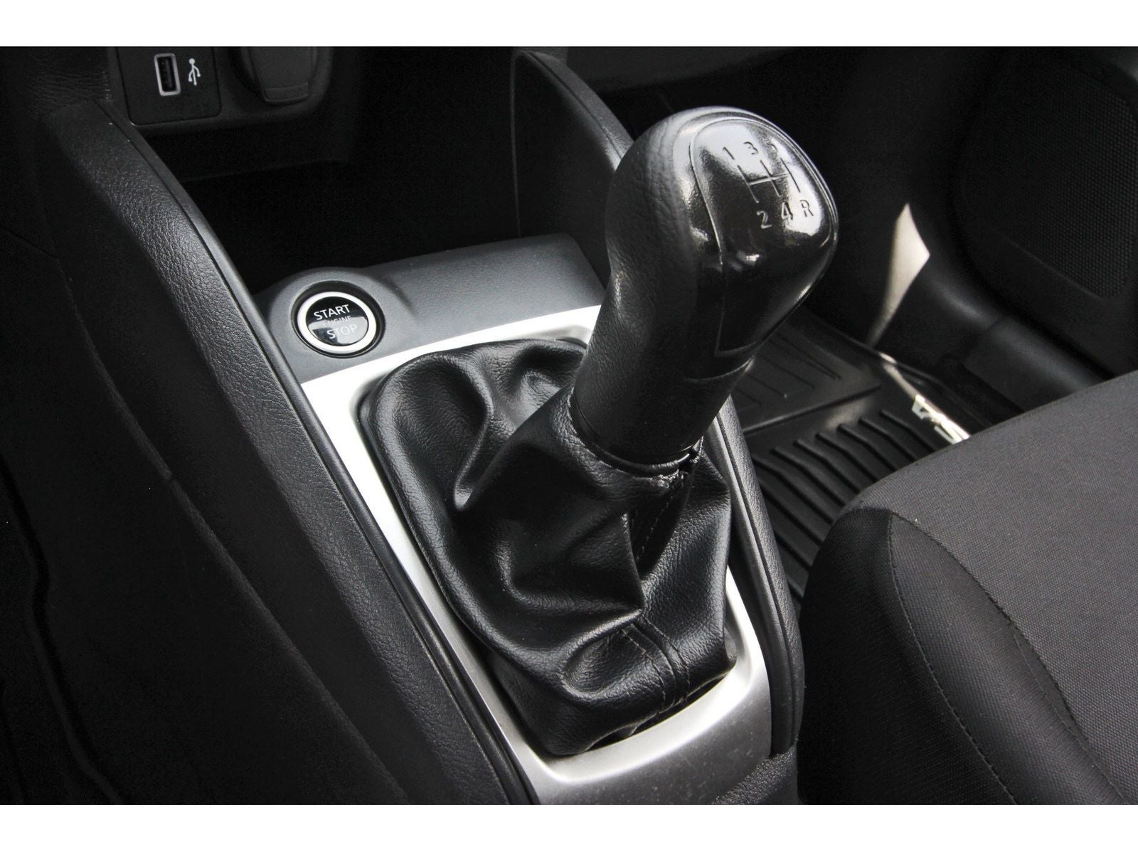 2021 Nissan Versa 1.6 S