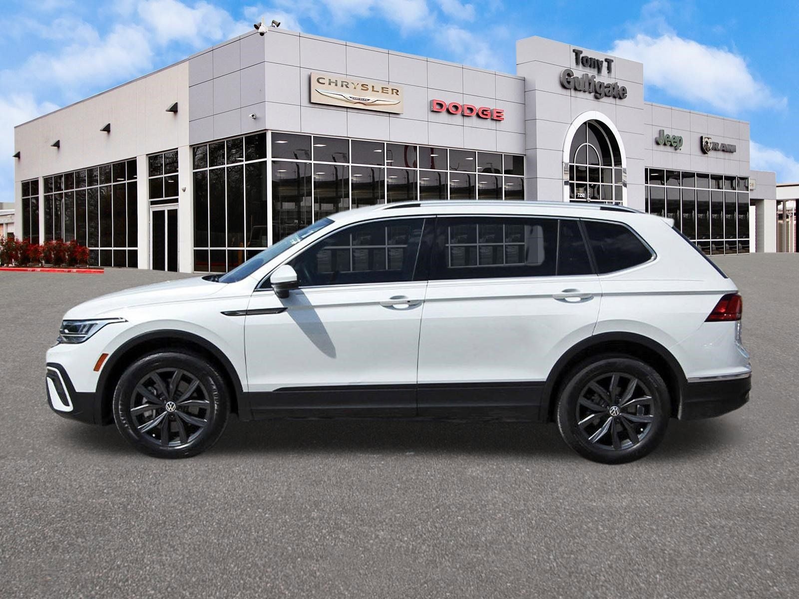 2023 Volkswagen Tiguan 2.0T SE