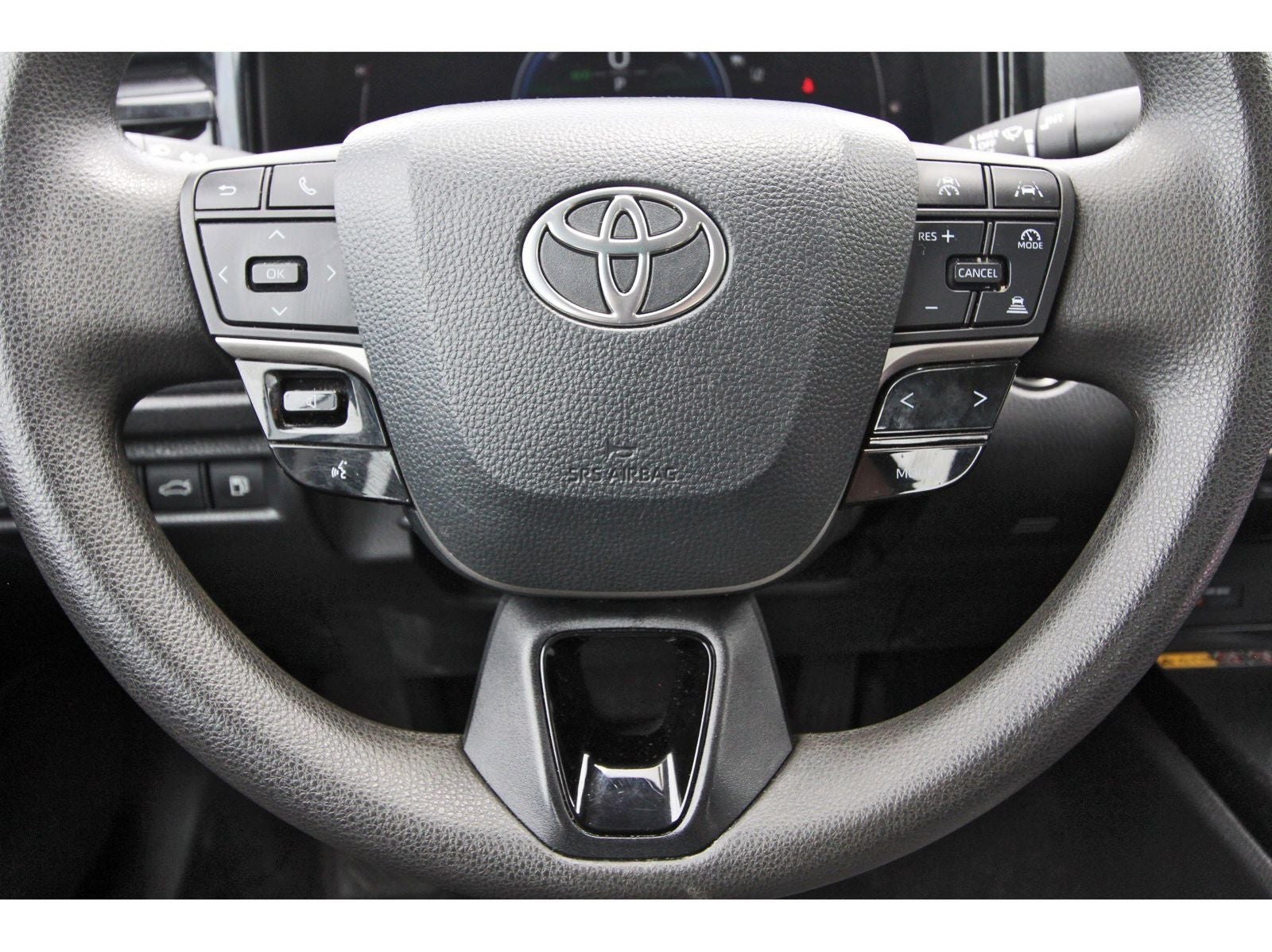 2025 Toyota Camry 24
