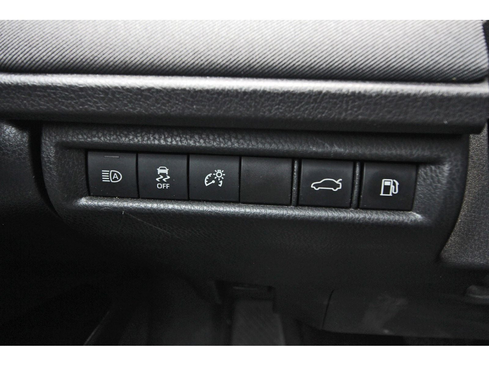 2025 Toyota Camry 31