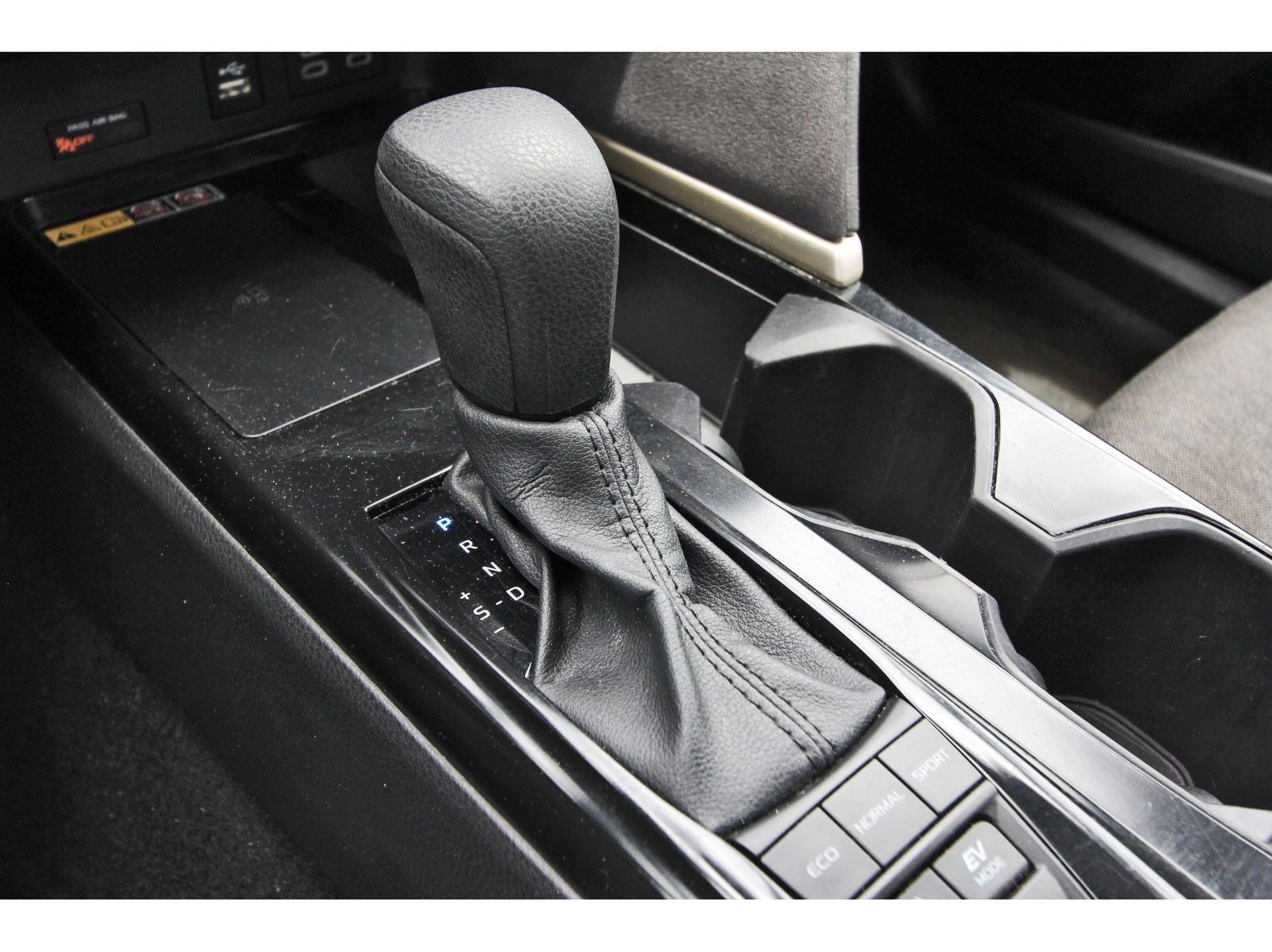 2025 Toyota Camry 36