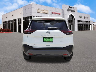 2022 Nissan Rogue SV