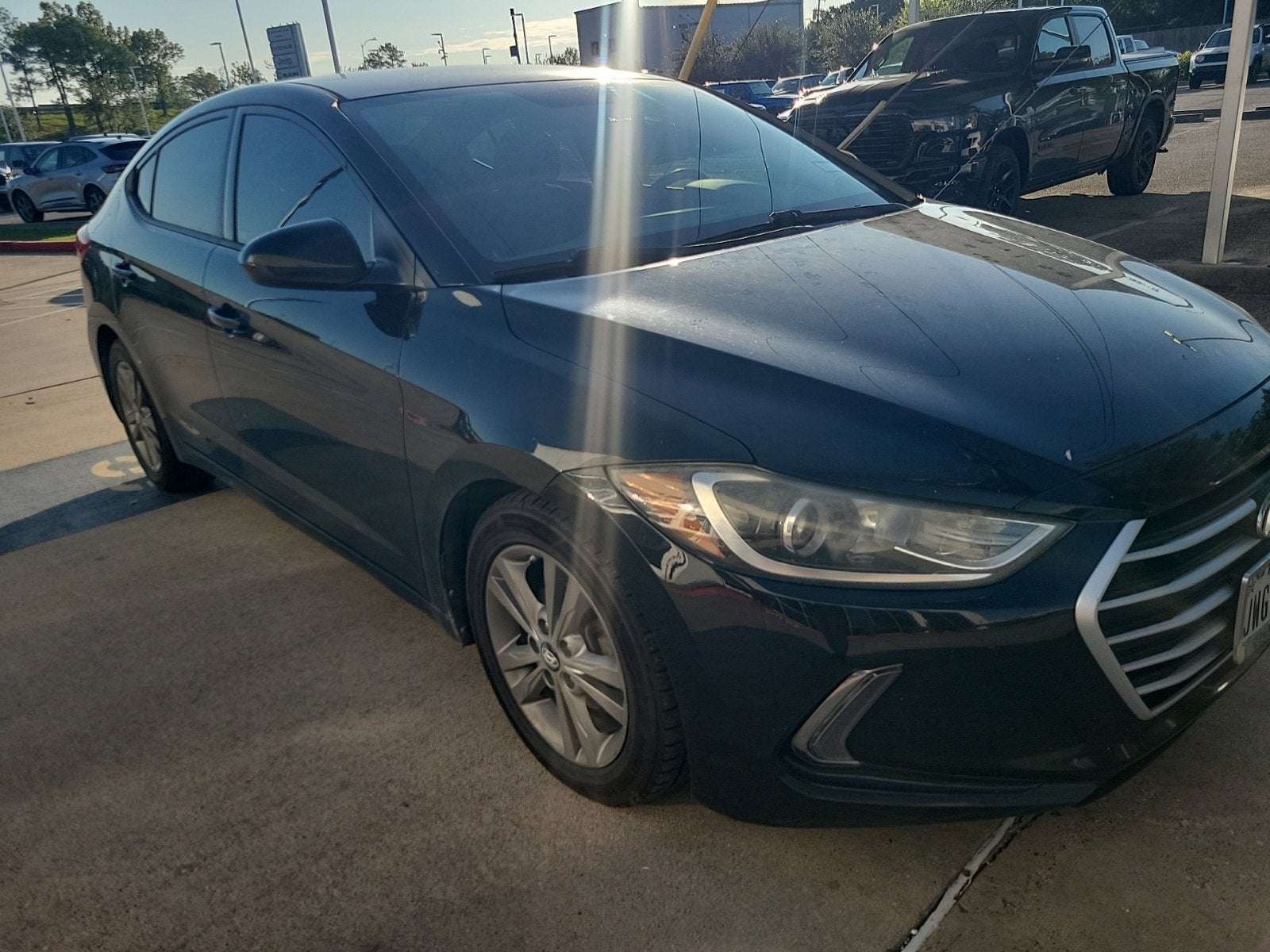 5NPD84LF8HH037653
