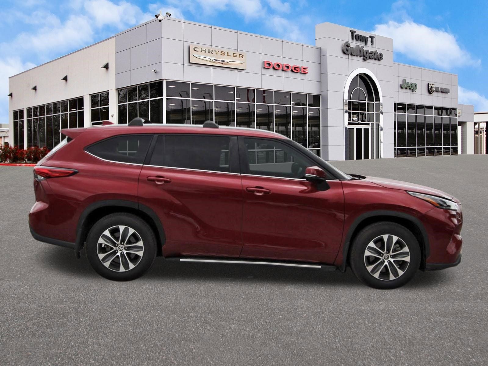 2023 Toyota Highlander XLE