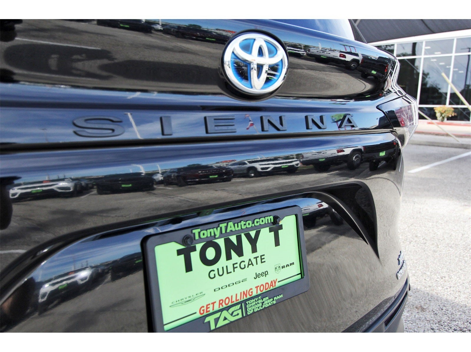 2024 Toyota Sienna XLE