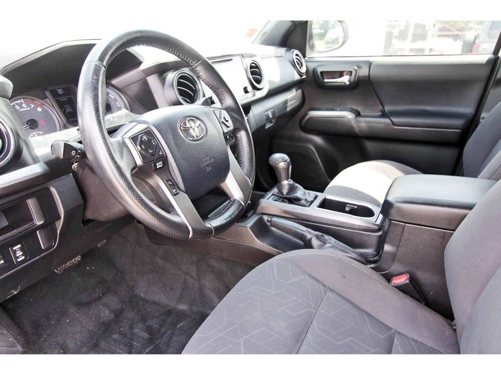 2016 Toyota Tacoma TRD Sport