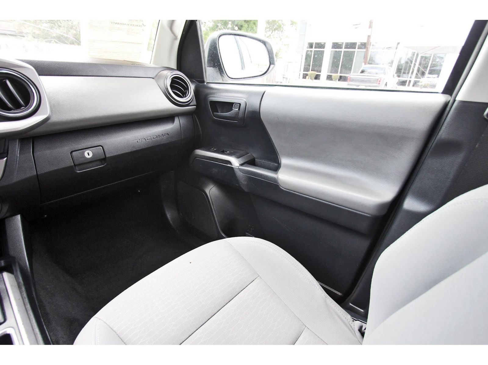 2019 Toyota Tacoma SR5 V6