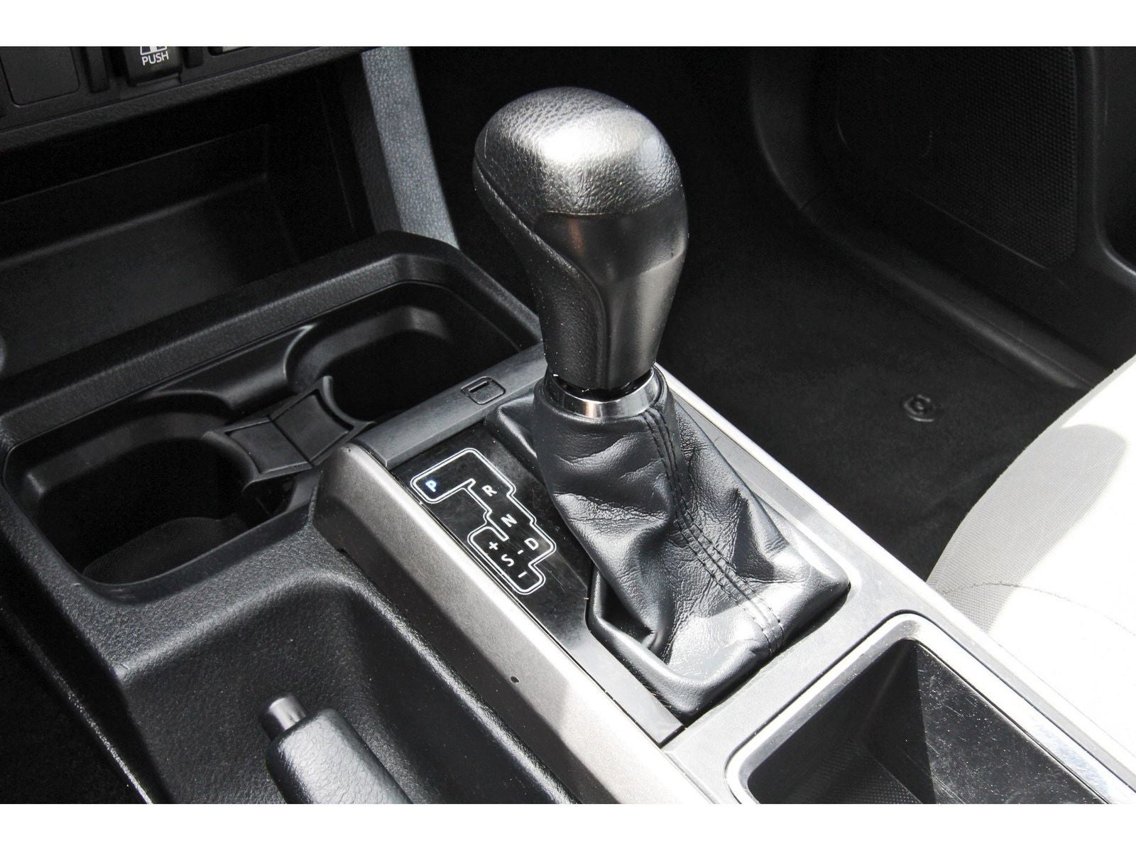 2019 Toyota Tacoma SR5 V6