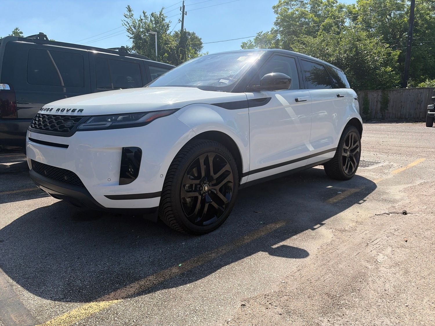 2020 Land Rover Range Rover Evoque SE's photo