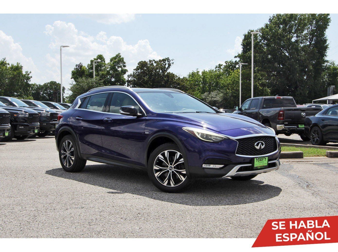 2018 INFINITI QX30 Premium