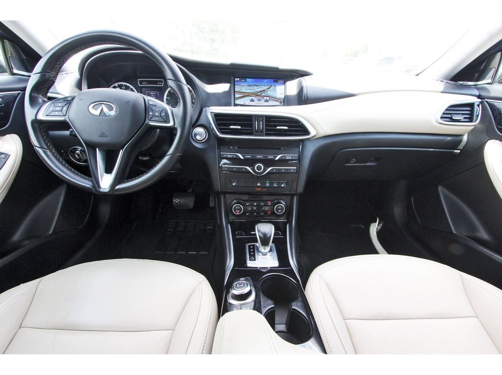 2018 INFINITI QX30 Premium
