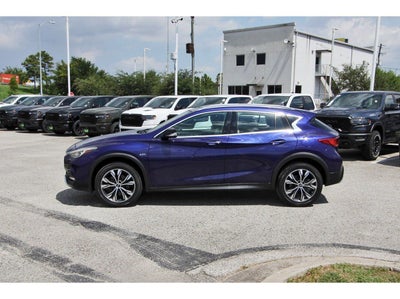 2018 INFINITI QX30 Premium