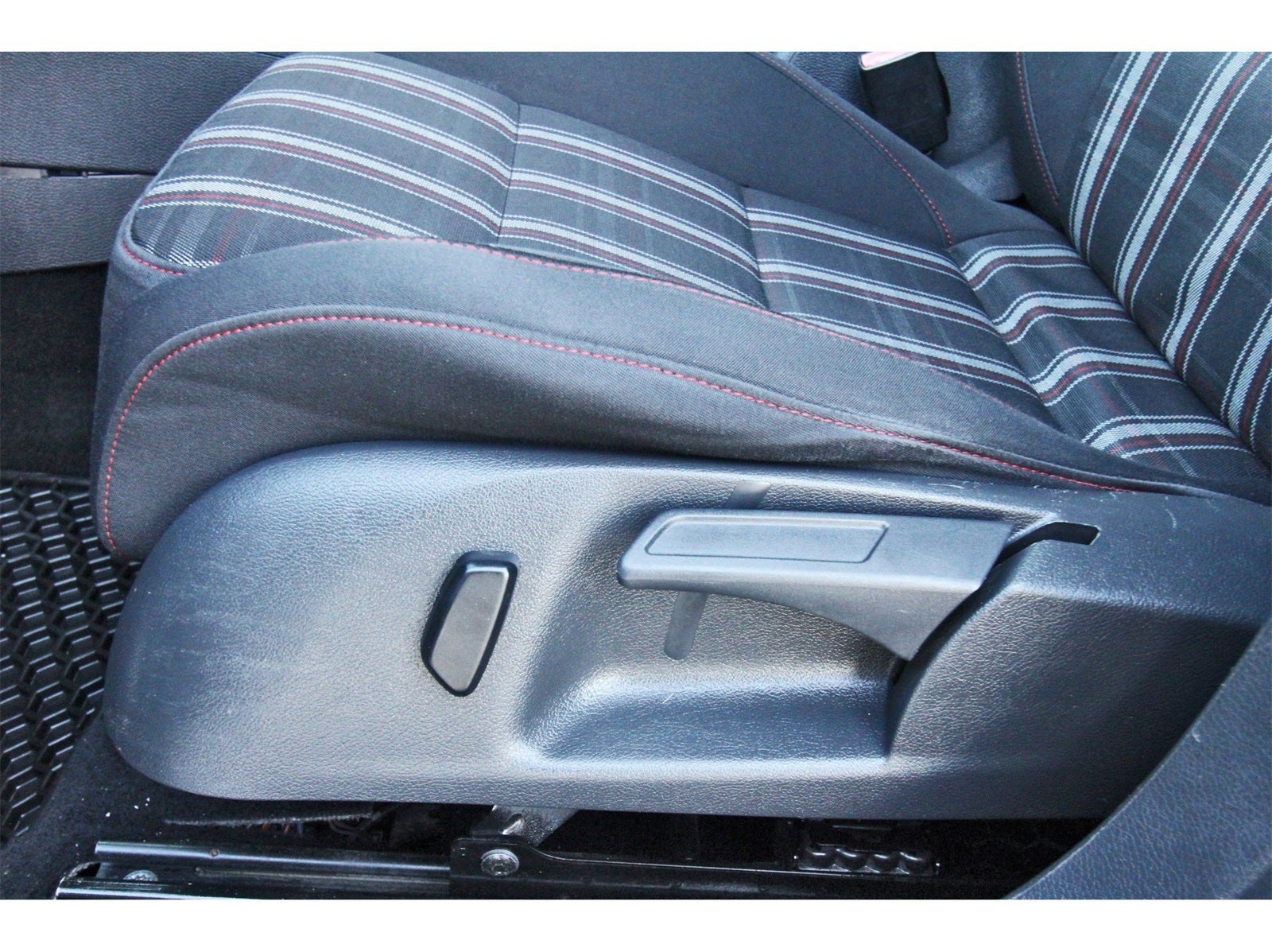 2012 Volkswagen GTI Base